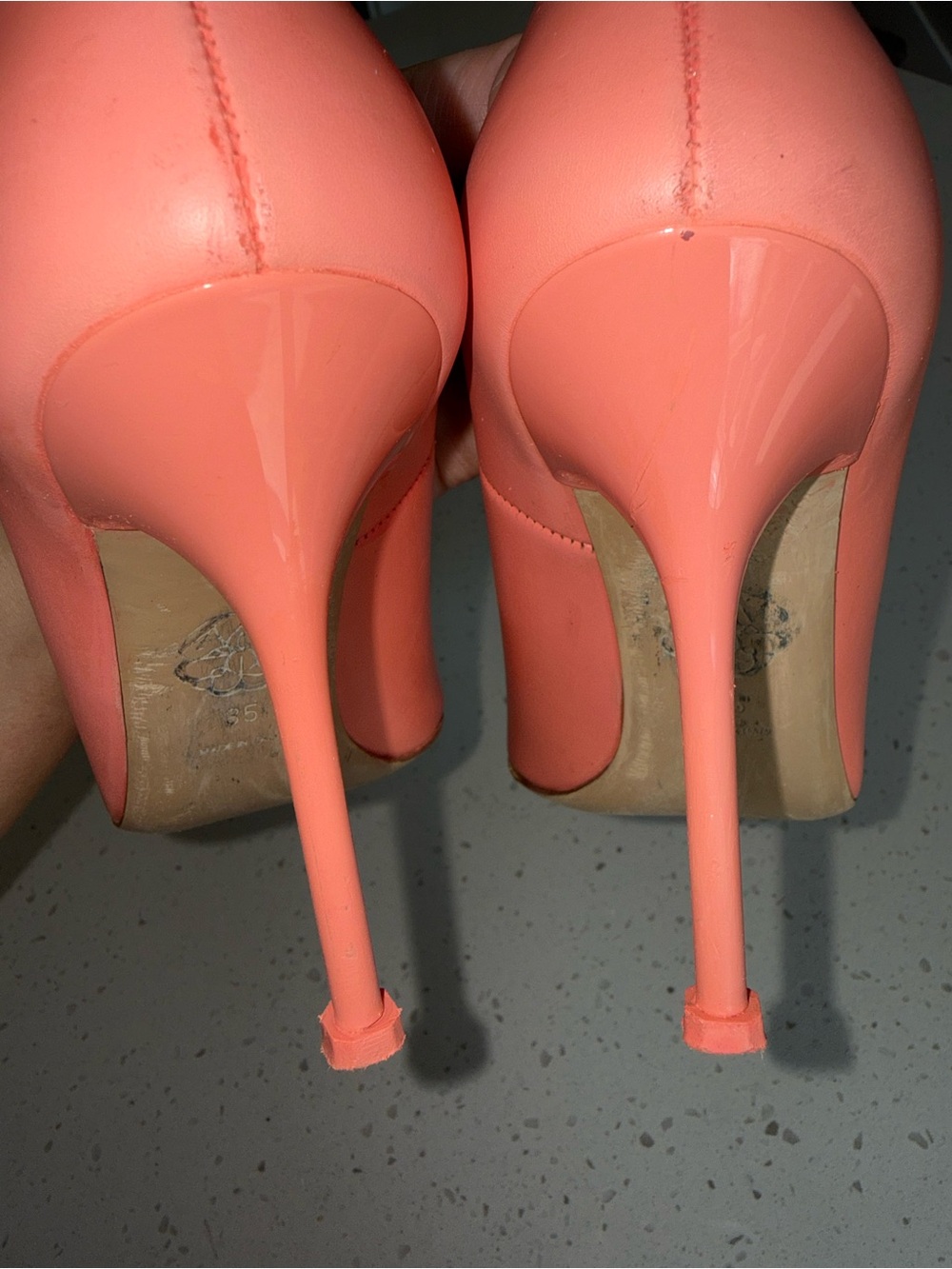 Alexander McQueen Coral Pink Pointed-Toe Pumps with Silver Metal Tip - Picture 7 of 14